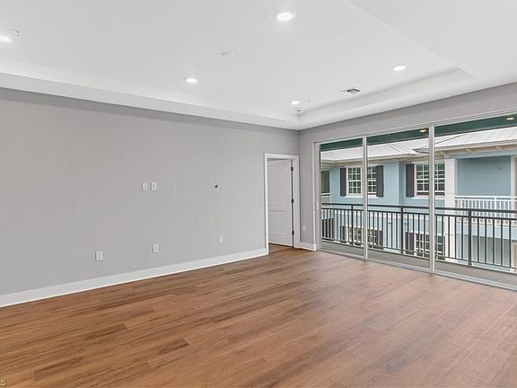 4th image of 26331 Coco Plum Ln #203