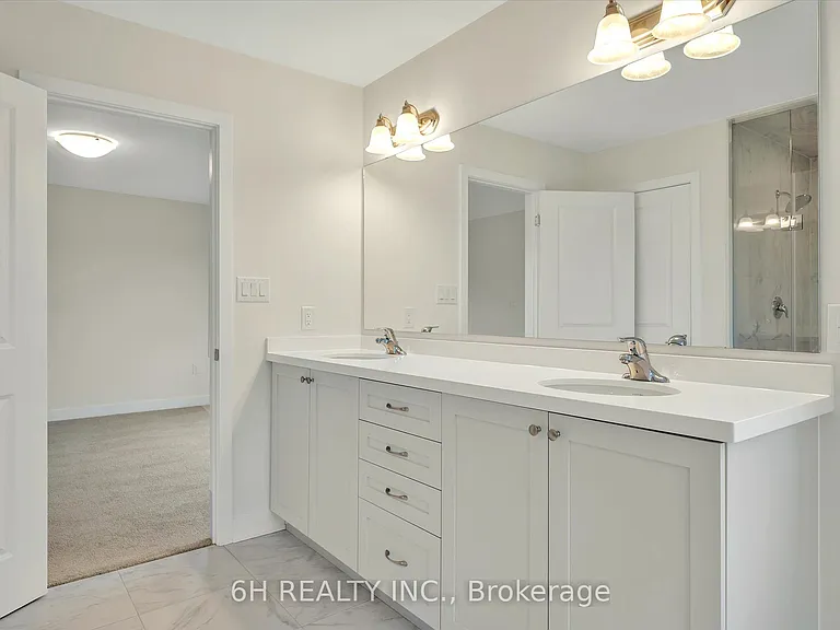 816 Griffin Trl — Photo 34