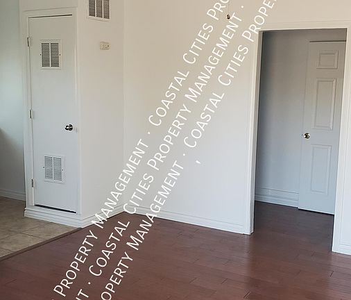 4th image of 1019 N Pershing Ave APT 4