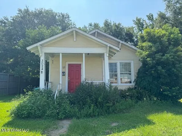 3024 Frederic St, Pascagoula, MS 39567