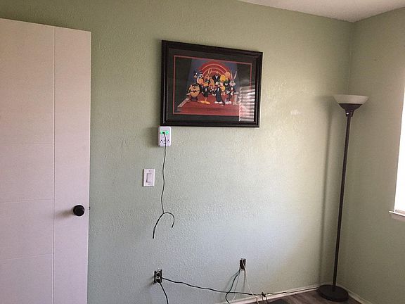 Internet and cable in the Bedroom