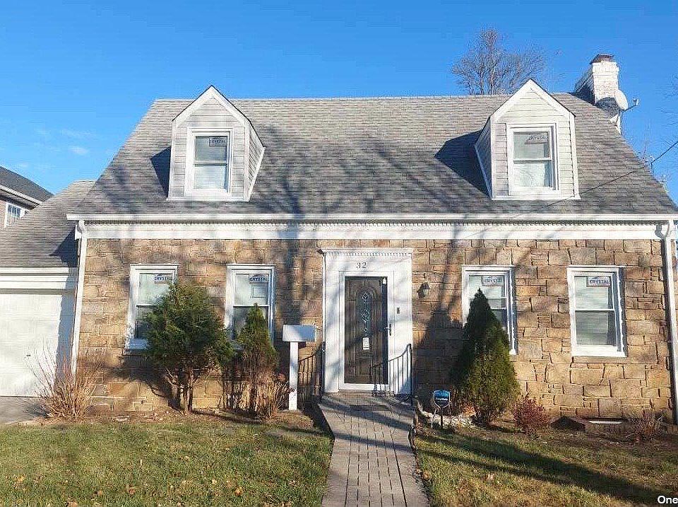 1st image of 32 Warner Ave