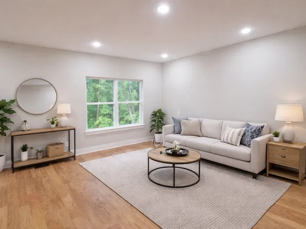 8476 Old Cleveland Pike, Ooltewah, TN 37363