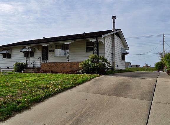 3rd image of 3302 Melody Ln