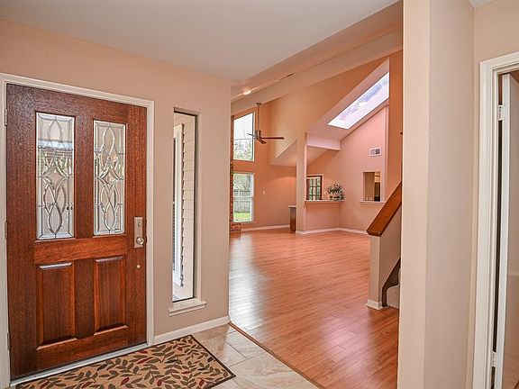 3rd image of 803 Wood Bridge Cir