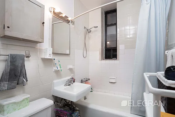 Rented by (Legacy) Elegran | media 10