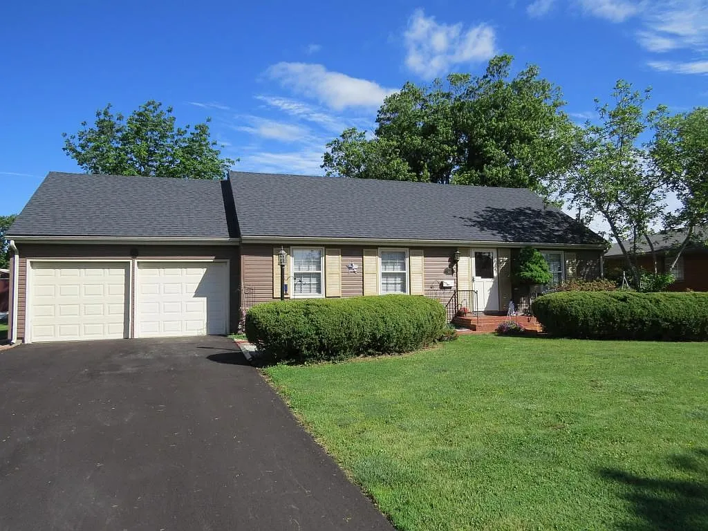 652 Warren Ave Lot 8 photo 1