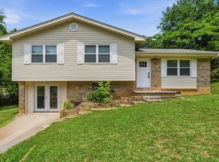 901 Valerie Ln, Hixson, TN 37343