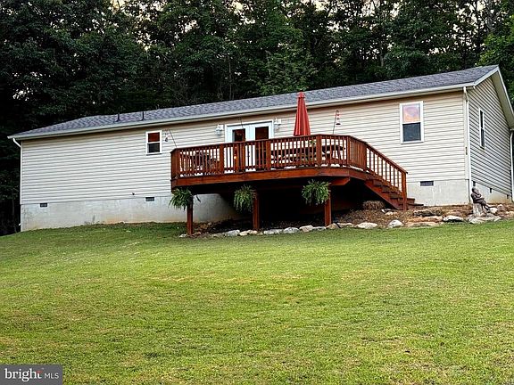 5th image of 367 Clinton Dr