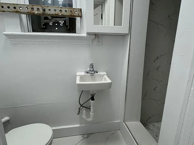 264 9th Ave #6 — Photo 9