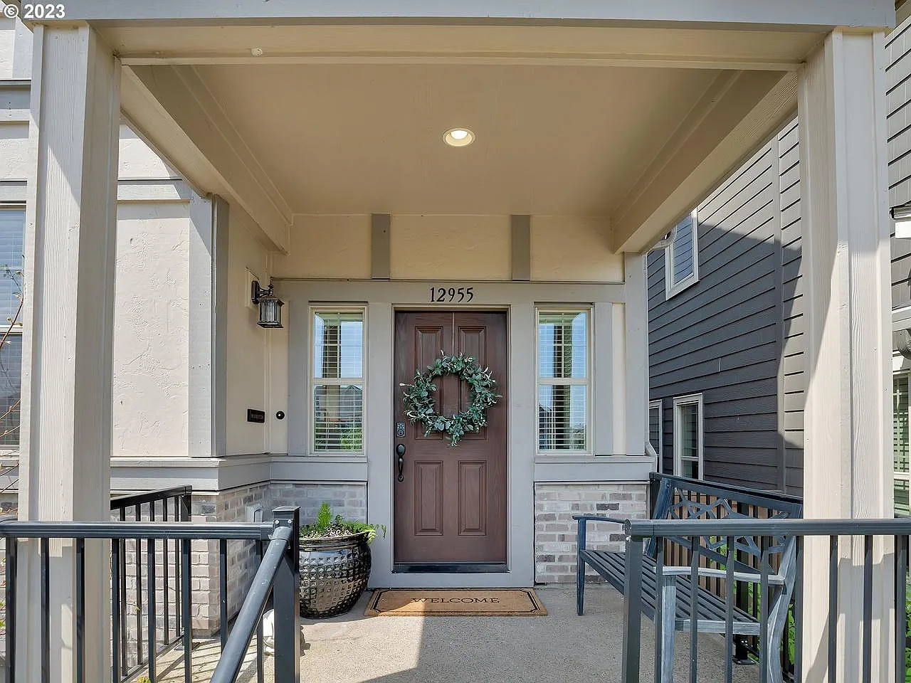 12955 SW River Terrace Blvd — Photo 2