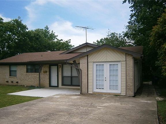 2nd image of 2958 Joanna Dr