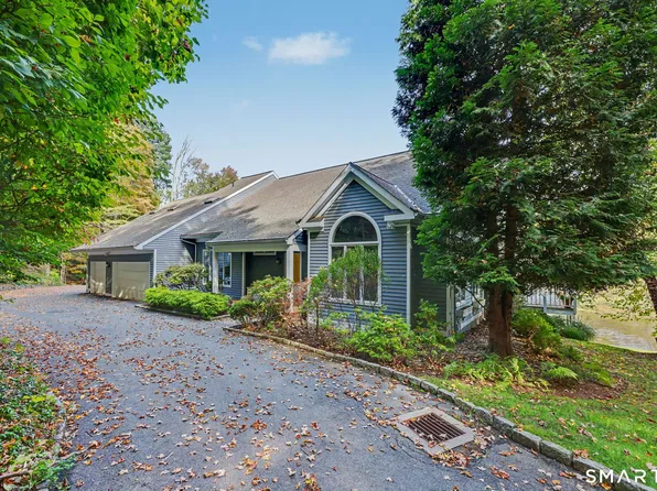 28 Mead Ridge Road, Ridgefield, CT 06877