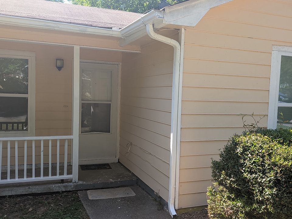 2nd image of 5651 Waterford Ct