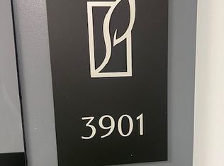430 Square One Dr #3901, Mississauga, ON L5B 0E2