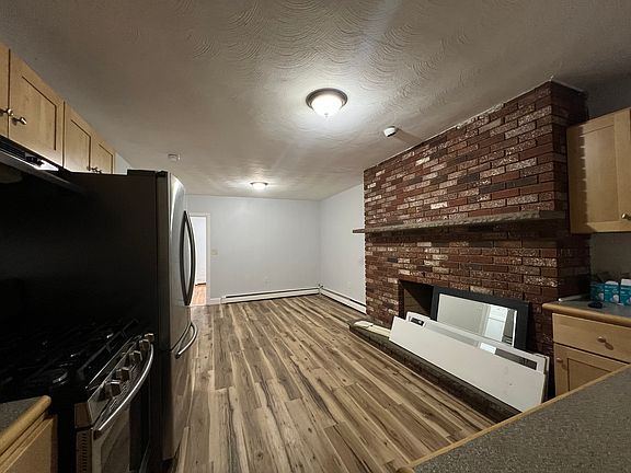 3rd image of 99 Salem St #1