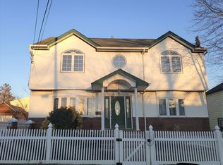 135 Claridge Ave, Elmont, NY 11003