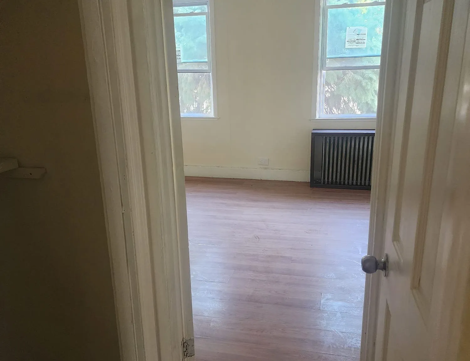 3 bed, 1.0 bath, $3,350 — Photo 3