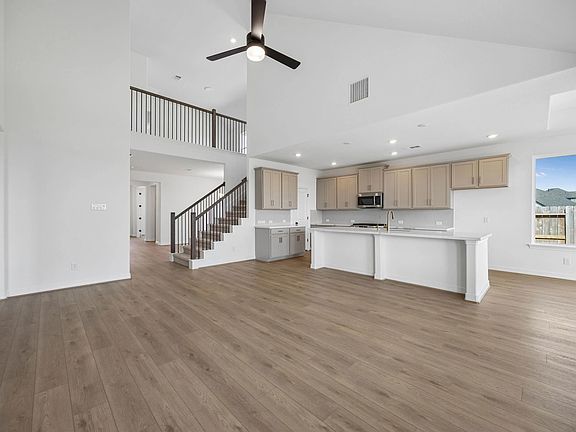 507 Selaura Street Interior Image 5
