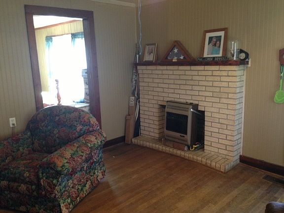 5th image of 104 Bowden St