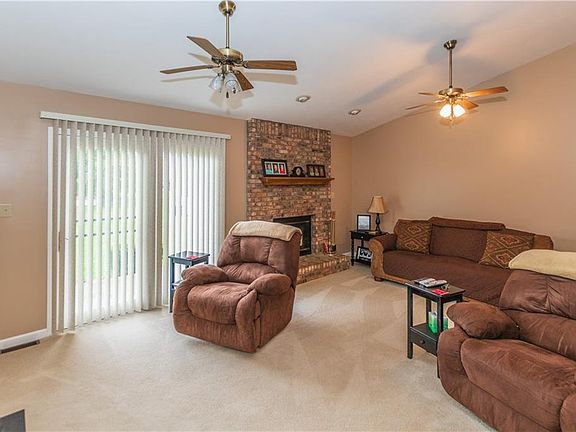 5th image of 254 Leonainie Ct