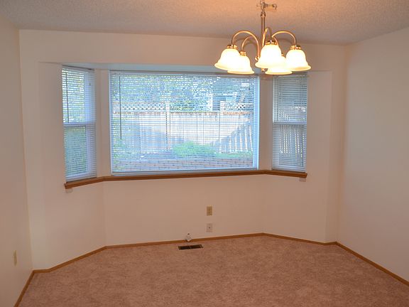 4th image of 7409 S Cushman Ave