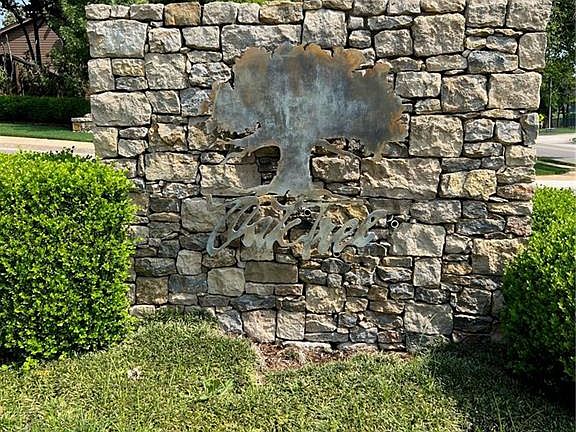 3rd image of 1609 Irvine Dr #6