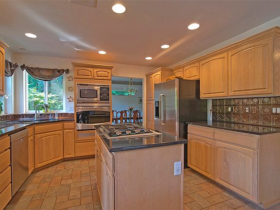 4th image of 23332 NE Old Woodinville Duvall Rd