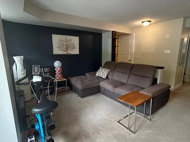 305 Cresthaven Dr #1 — Photo 7
