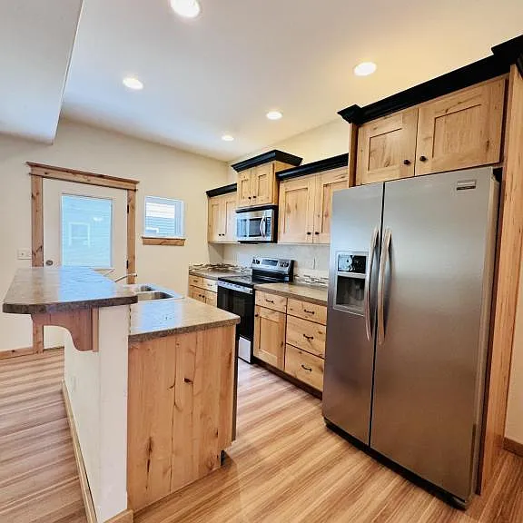 1043 Road Runner St — Photo 8