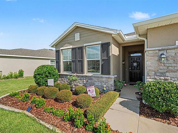 4th image of 38387 SPRINGHEAD LN