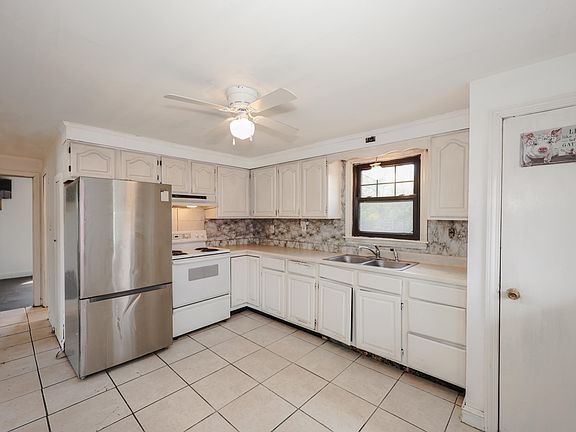 2nd image of 6 Theodore Avenue
