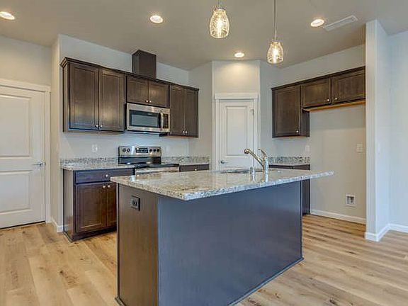 5th image of 5913 NE 57th Ave