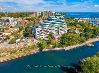 The Shores, Oakville, ON L6L 0E1