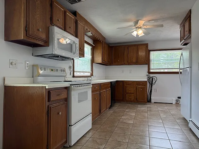 16 Indian Rock Dr #B — Photo 4
