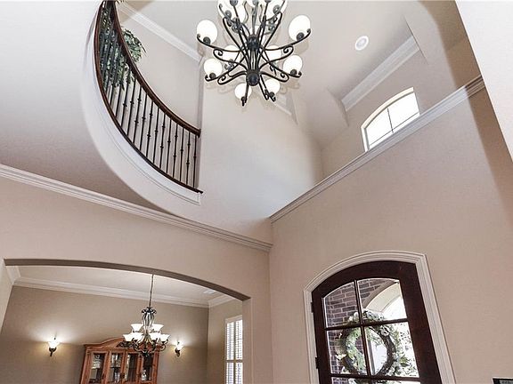 4th image of 6541 Village Springs Dr