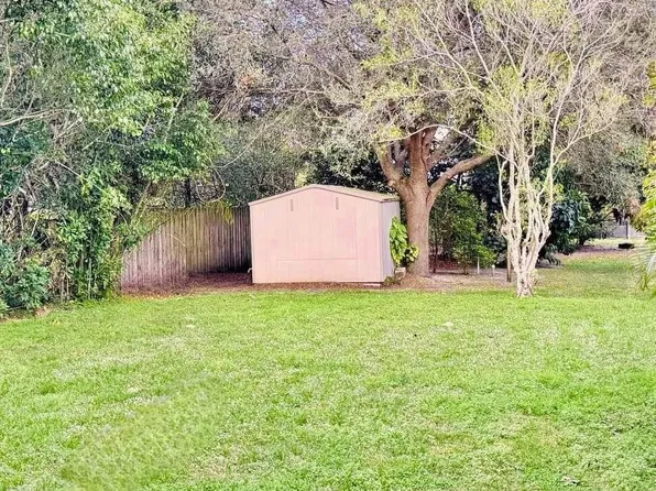 1517 SE Minorca Avenue, Port St Lucie, FL 34952