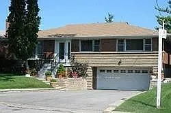 102 Betty Ann Dr