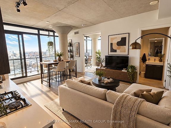 2nd image of 203 Catherine St #902
