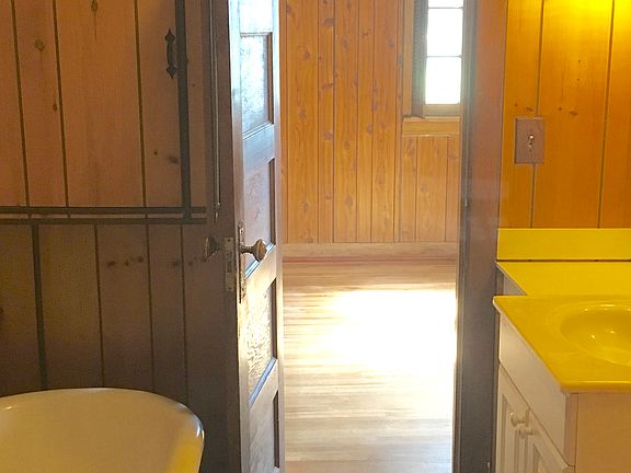 4th image of 2409 W Kiernan Ave