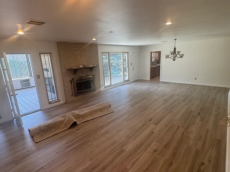 1240 Neill Ave — Photo 1
