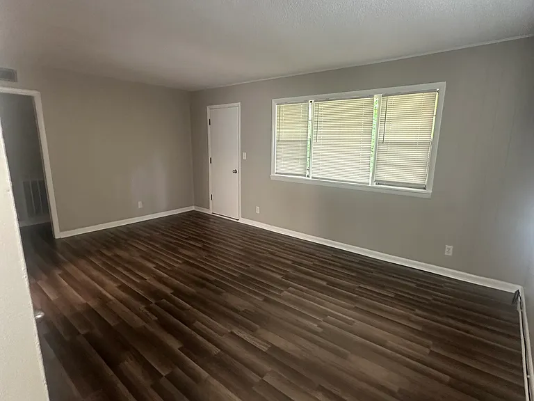 419 W Outer Dr #419 — Photo 3