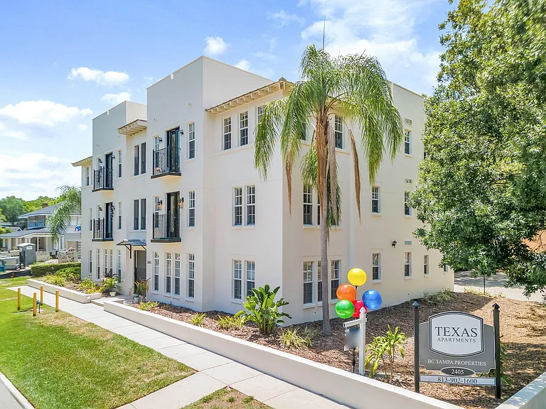 2405 W Texas Ave #4 — Photo 47