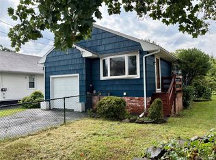21 S Brett St, Beacon, NY 12508