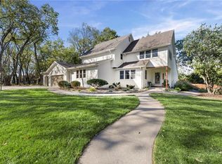 14926 S Caenen Ln, Olathe, KS 66062