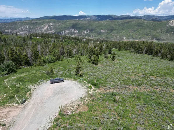 17528 S Wolf Creek Cir, Spanish Fork, UT 84660