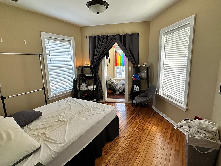 5860 N Ridge Ave #2 — Photo 6