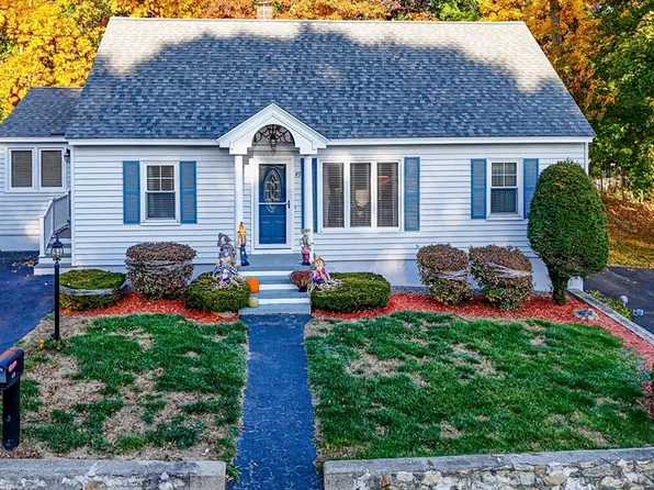 49 Bouchard Ave, Dracut, MA 01826