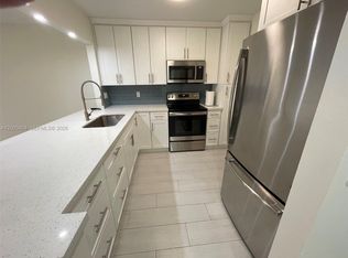 7840 Camino Real APT 105, Miami, FL 33143