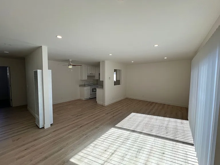 1300 Olive Ave — Photo 2